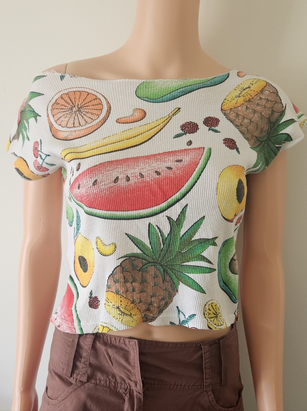 Women’s White Fruit-Print Crop Top